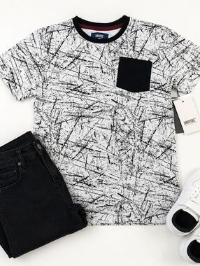 #4011 Univibe Black & White Abstract Pocket Tee